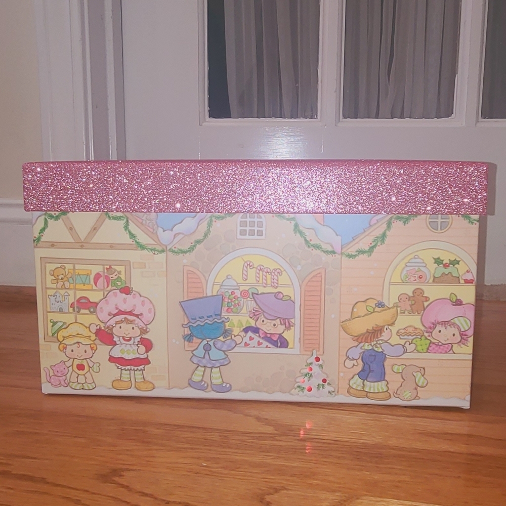Strawberry Shortcake Storage Box 🍓